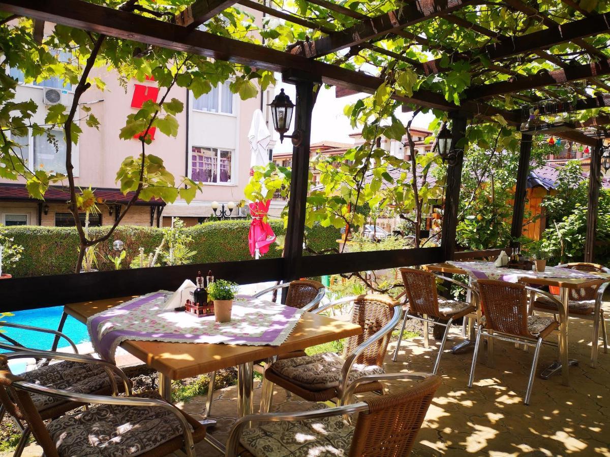 Family Hotel Rainbow Sveti Vlas Eksteriør billede