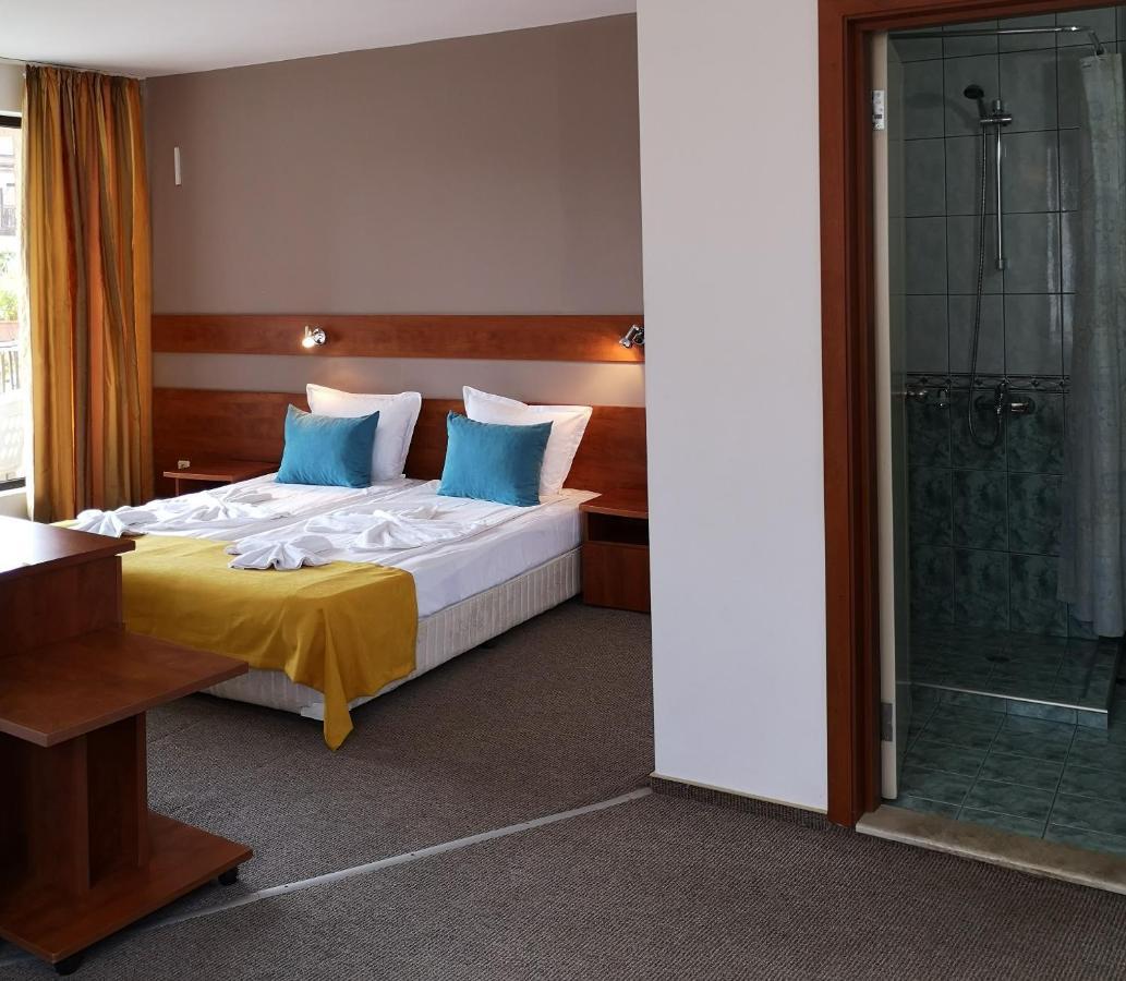 Family Hotel Rainbow Sveti Vlas Eksteriør billede