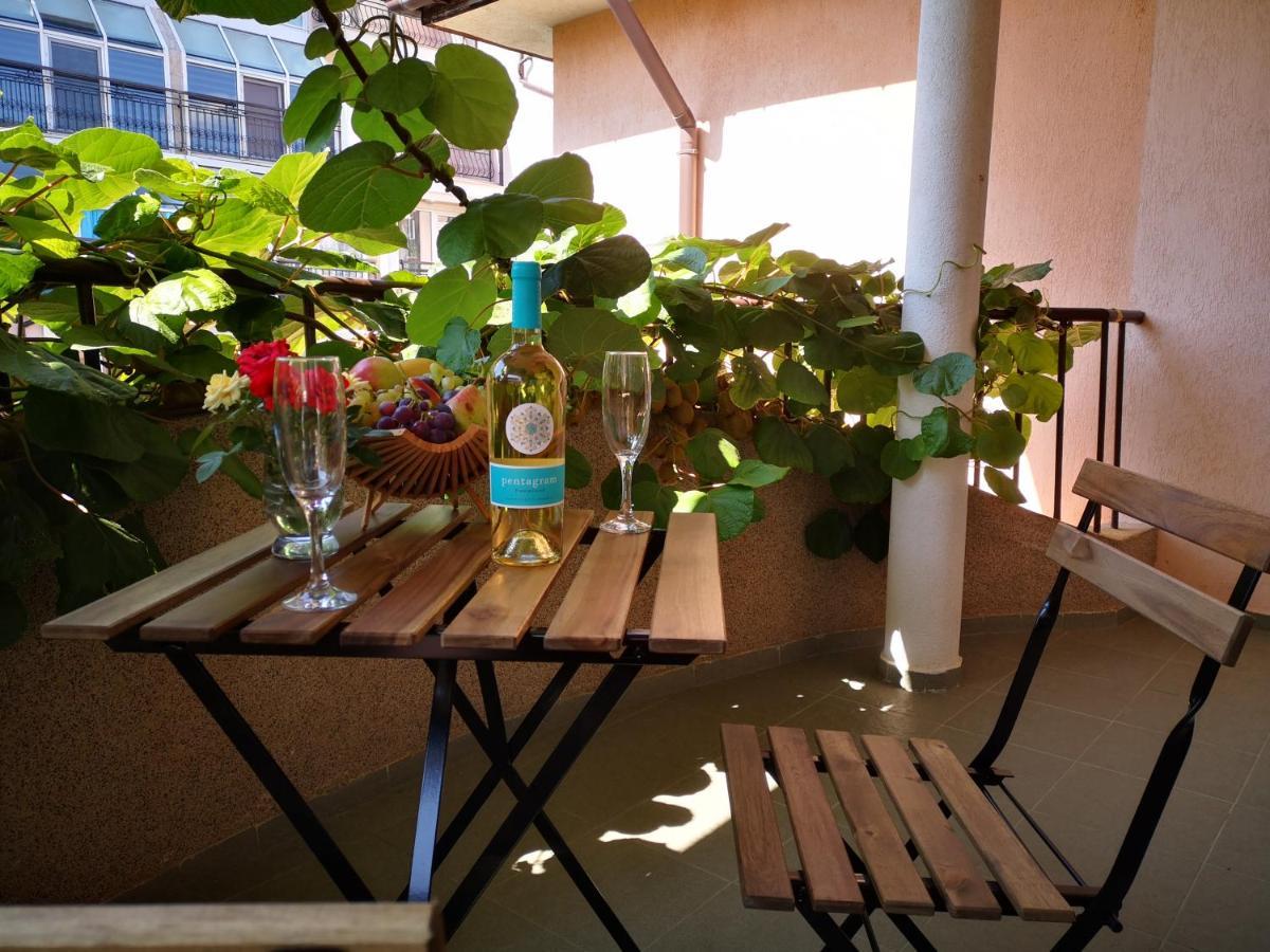 Family Hotel Rainbow Sveti Vlas Eksteriør billede